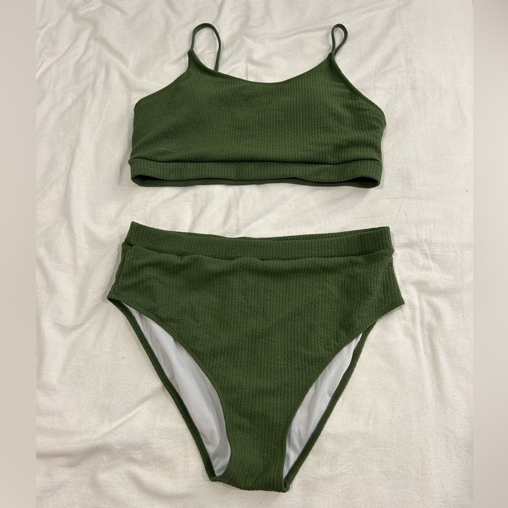 Green 2 peice swimsuit